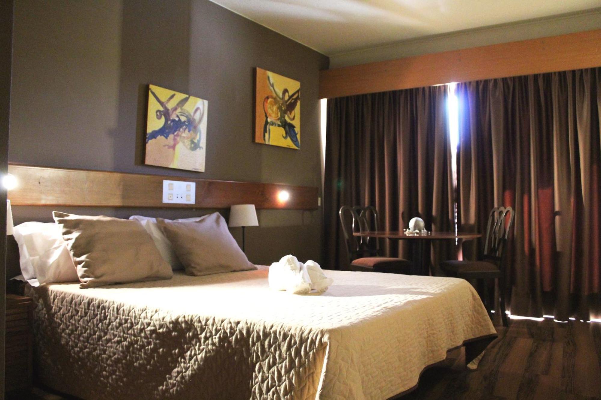 Deluxe Double Room Balcony,1689822456:JPEG