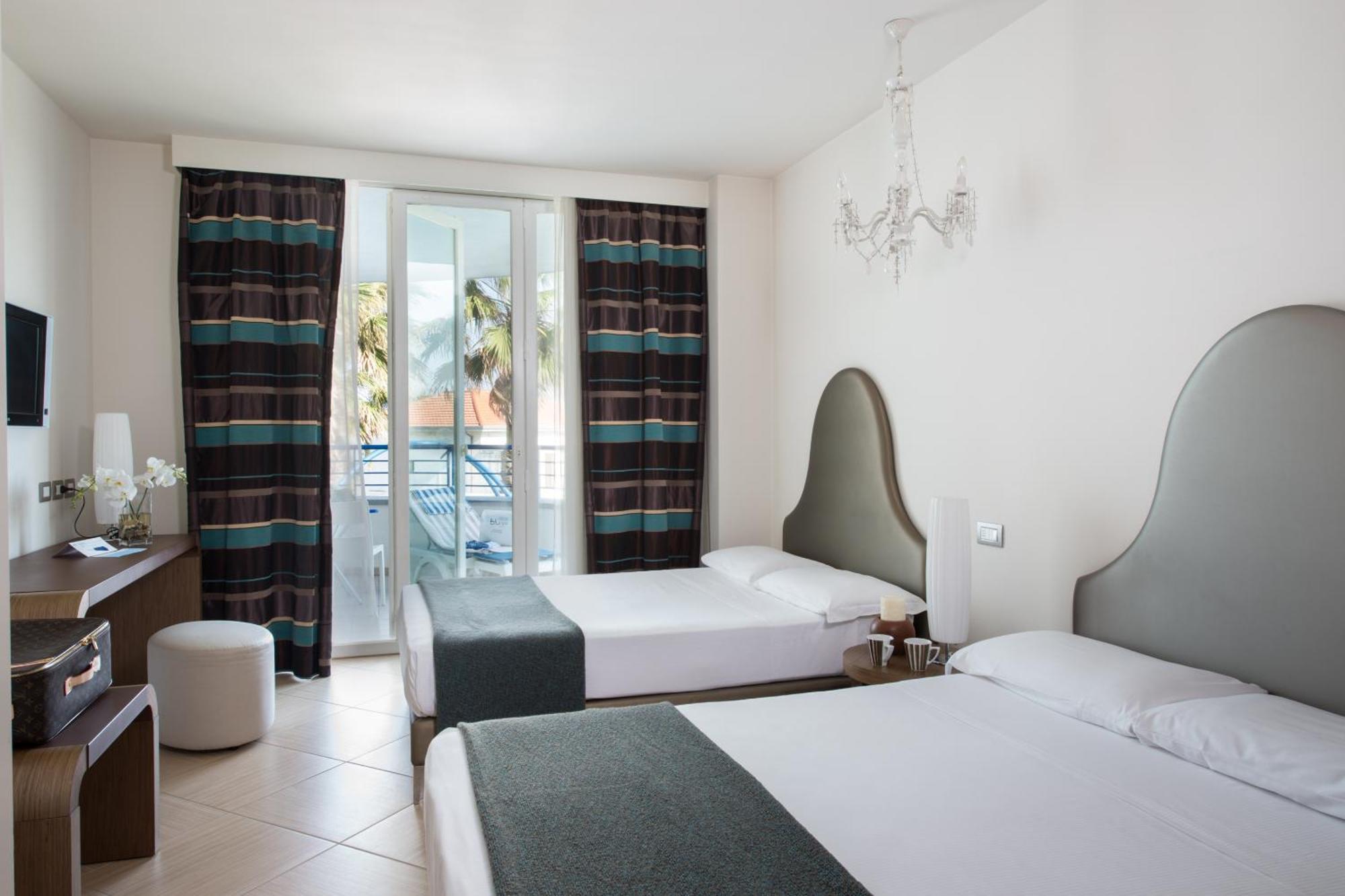 Triple Room Spa Access,1227583823:JPEG