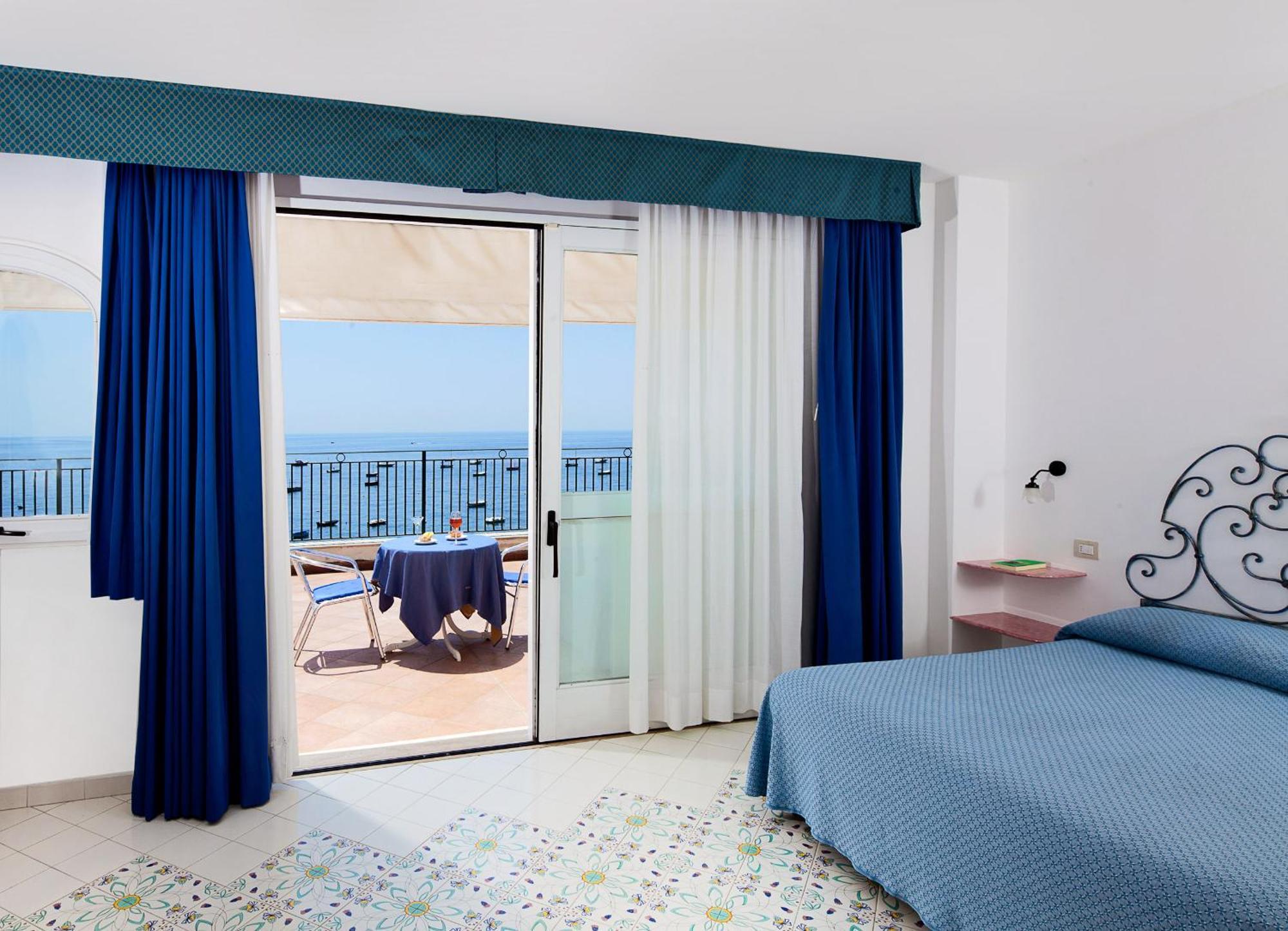 Superior Double Room with Sea View,1216091035:JPEG