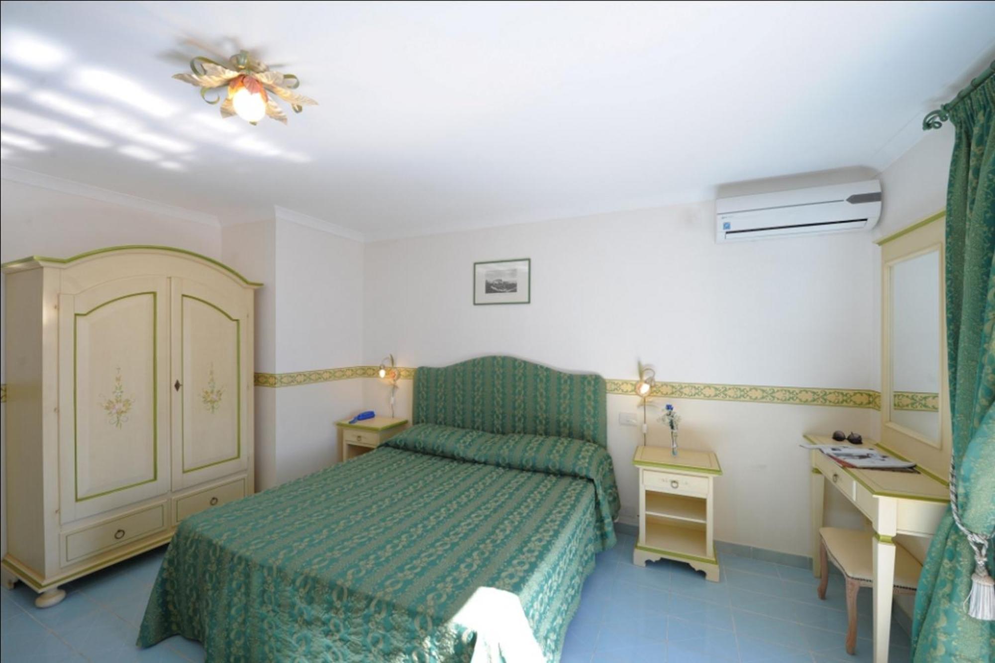 Double Room Sea View,1669831561:JPEG