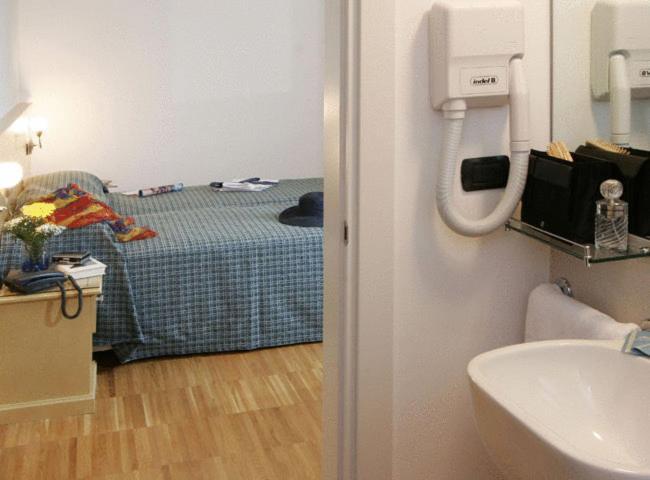 Classic Double or Twin Room