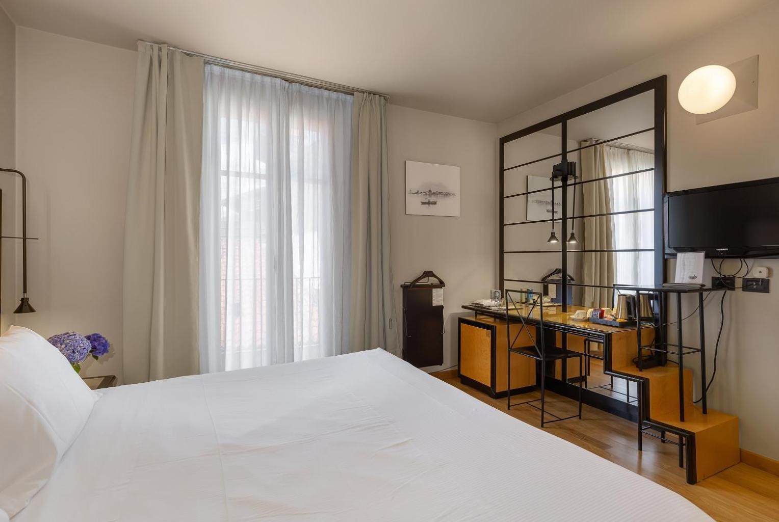 Standard Double Room,1293424312:JPEG