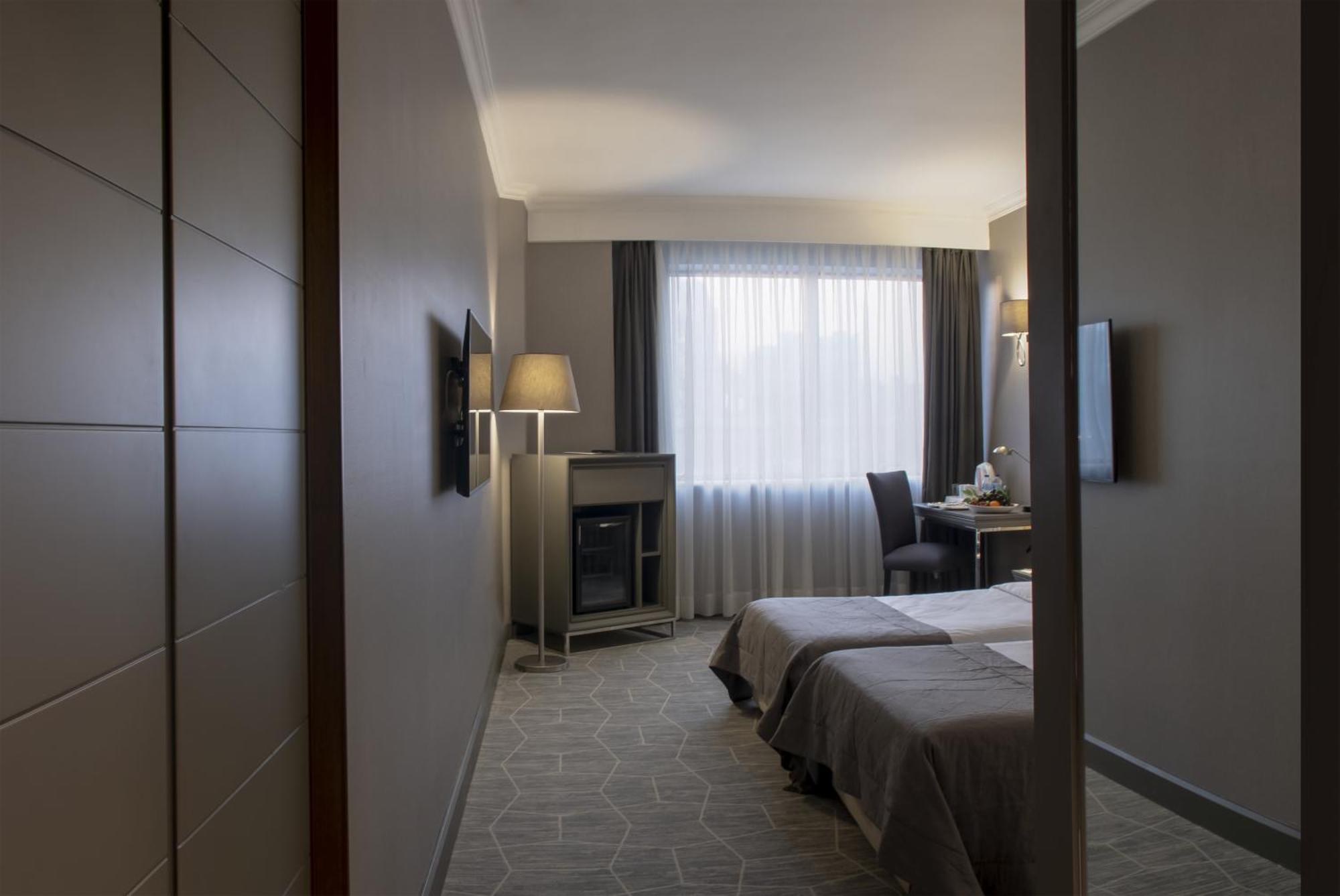 Superior Double or Twin Room,1216547917:JPEG