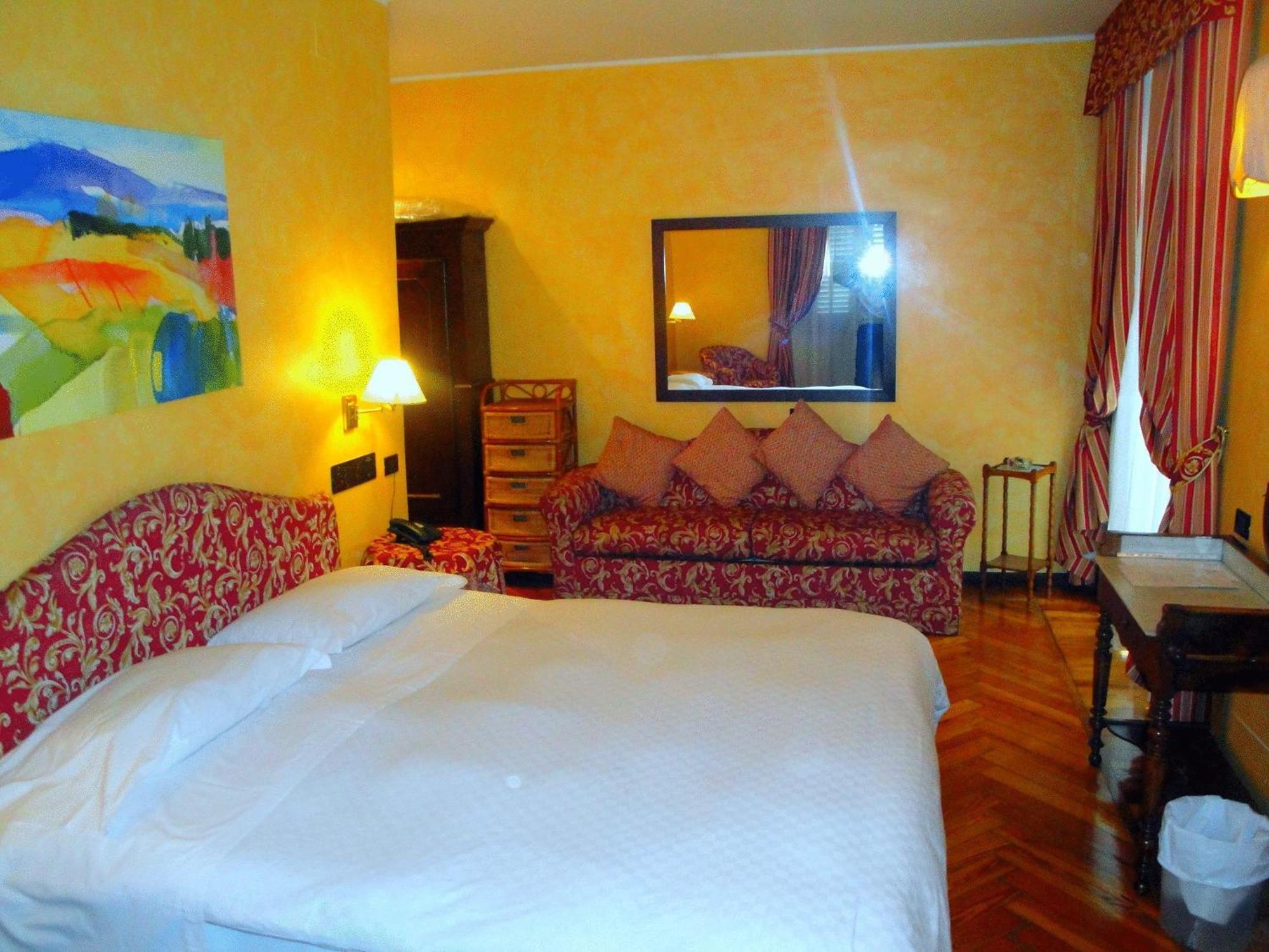 Camera Superior con Letto Matrimoniale + Letto Singolo