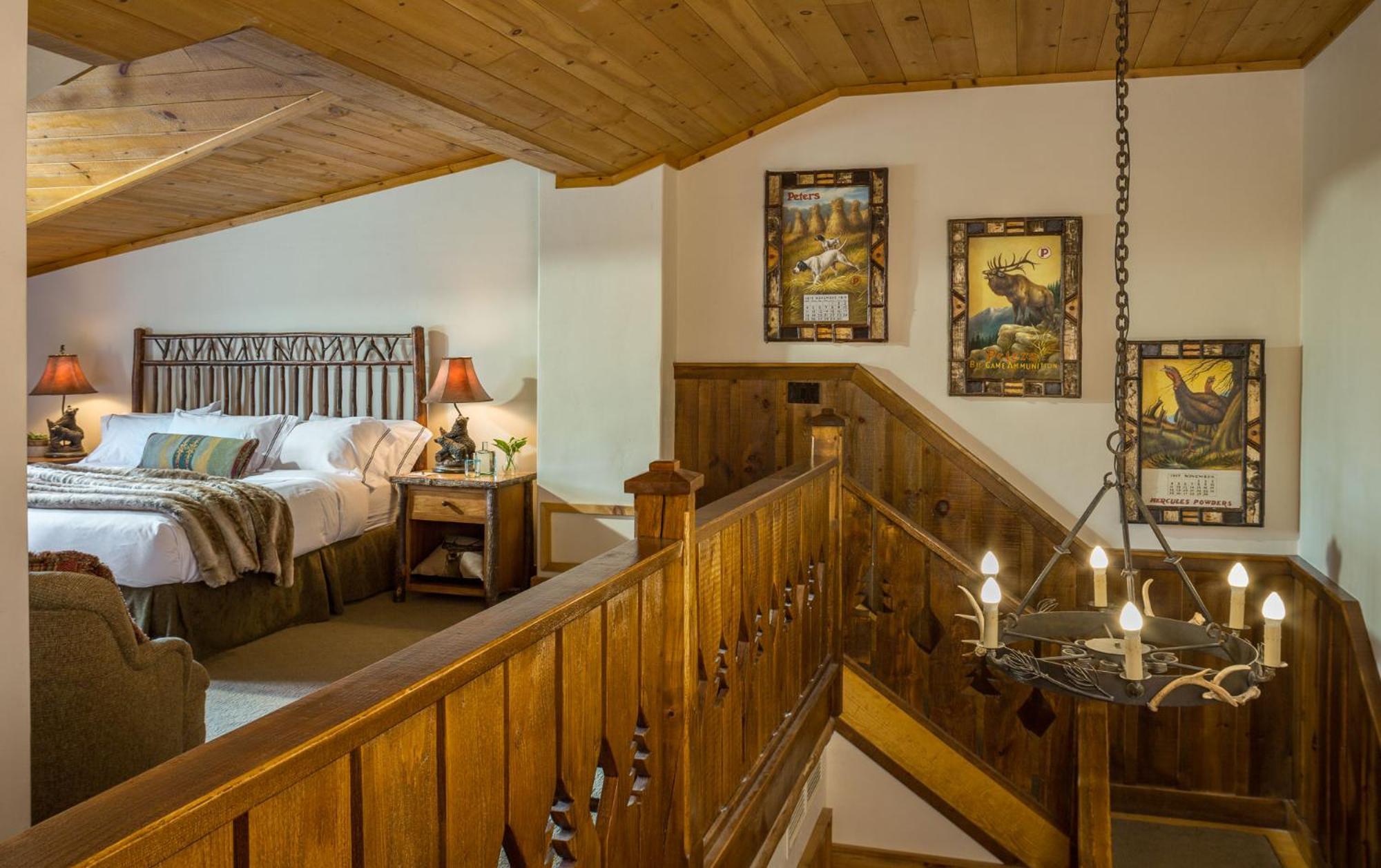 Two-Bedroom Suite,1717065035:JPEG