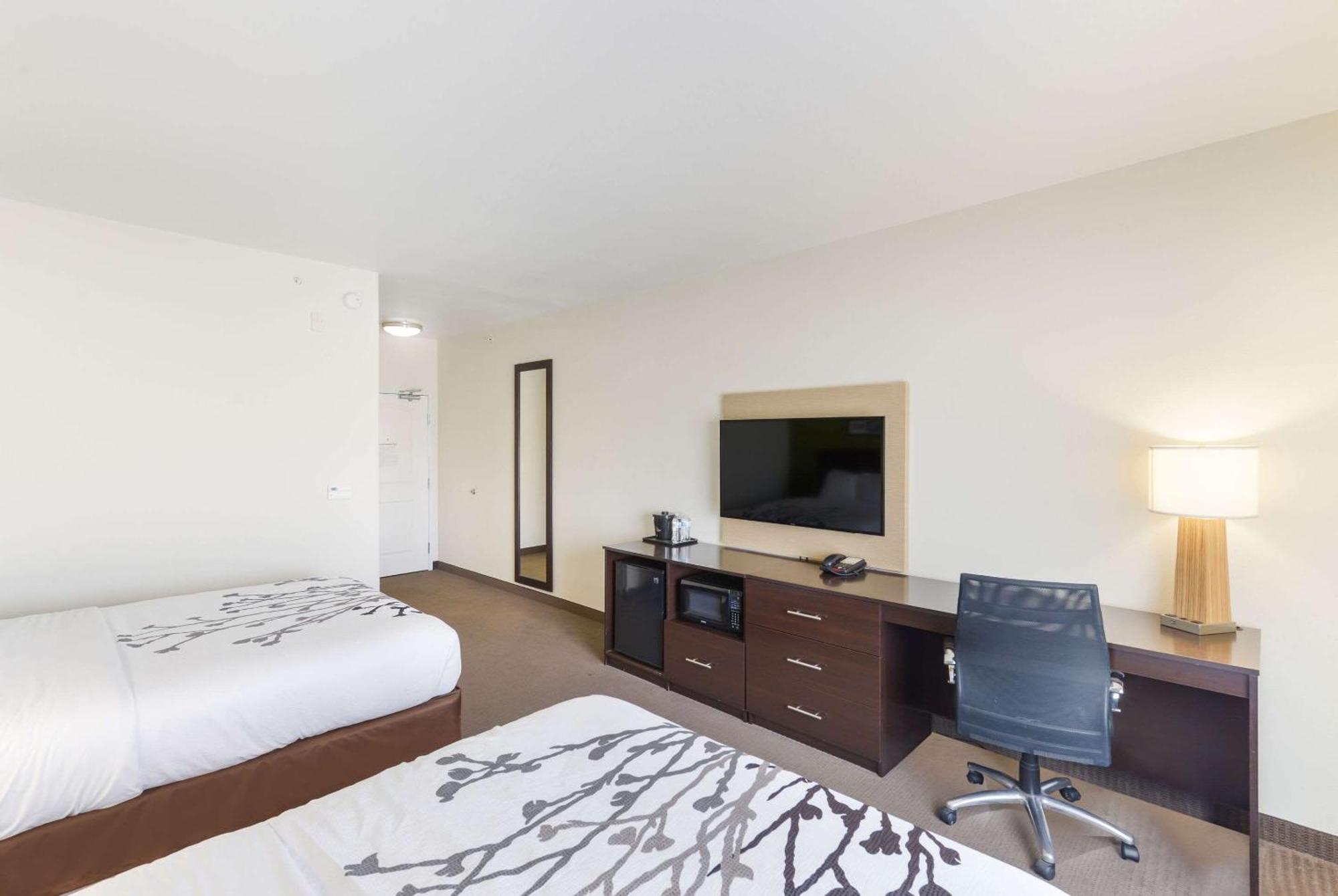 Queen Room with Two Queen Beds - Non-Smoking