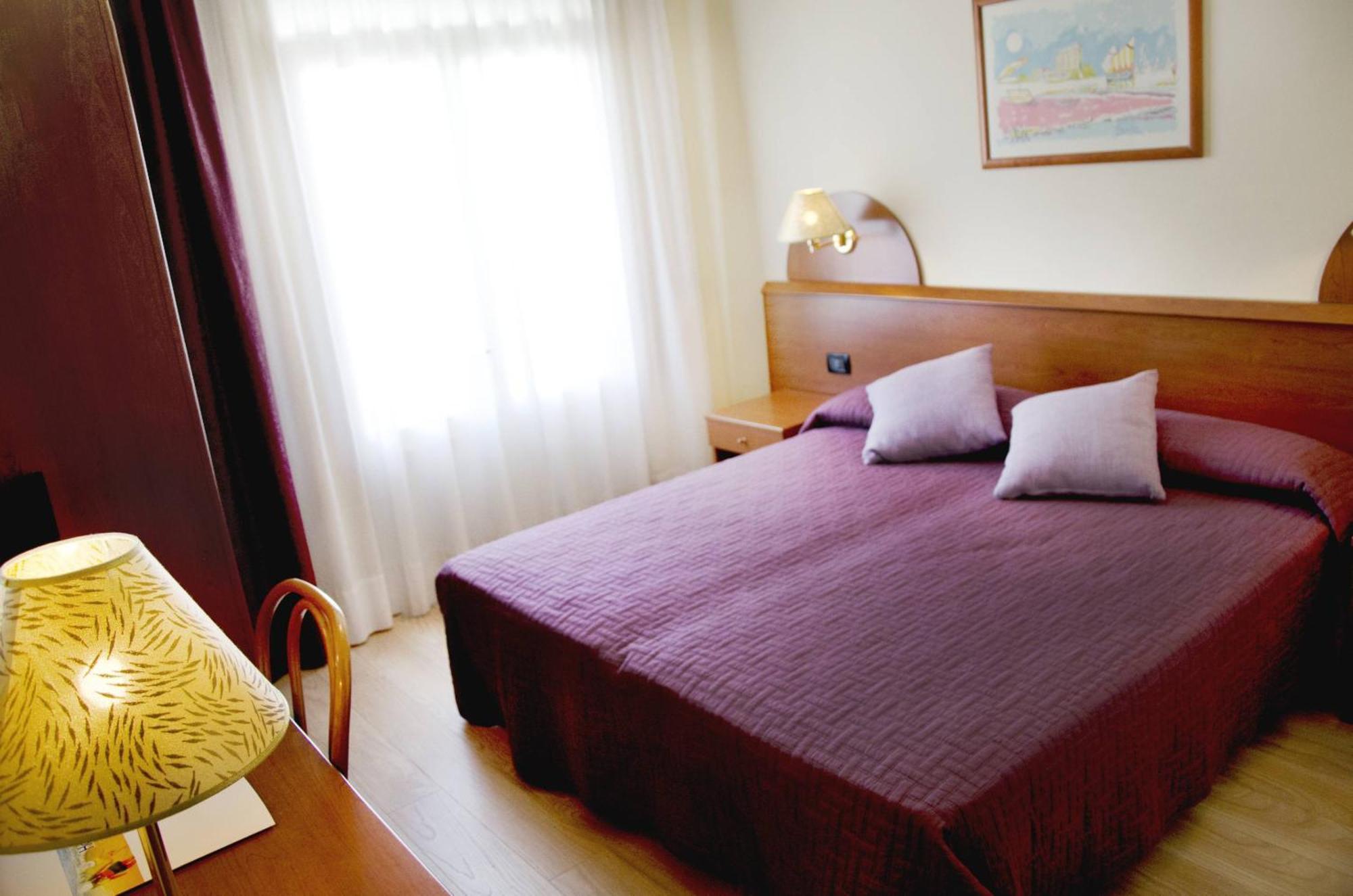 Double Room,1540977511:JPEG