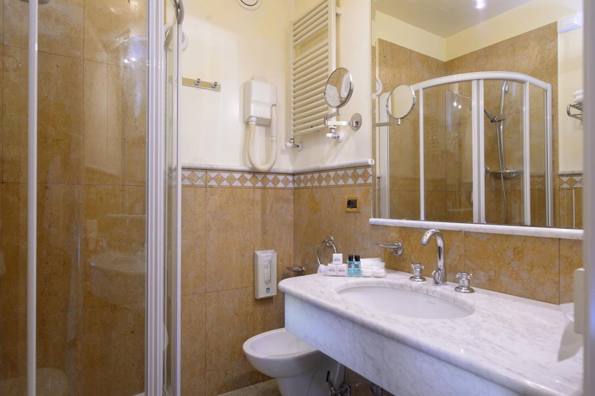 Executive Quadruple Room,849032729:JPEG