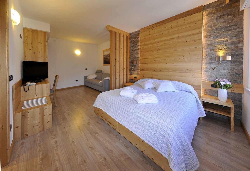Junior Suite,121971556:JPEG
