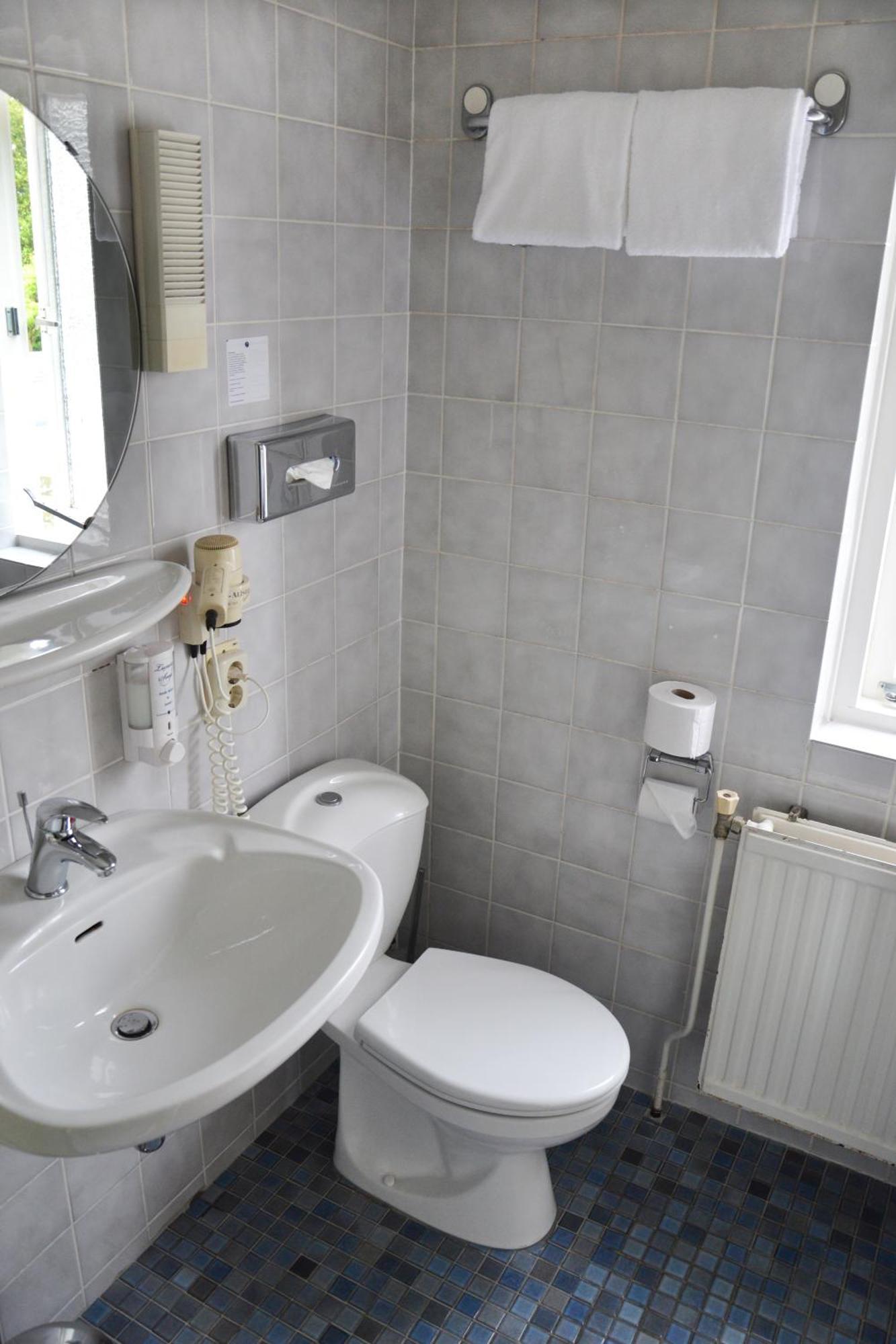 Standard Double Room,1362431999:JPEG