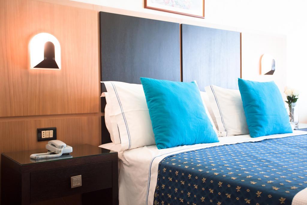 Doppelzimmer mit Balkon
