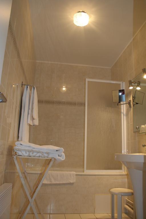 Chambre Triple - Vue sur Ville