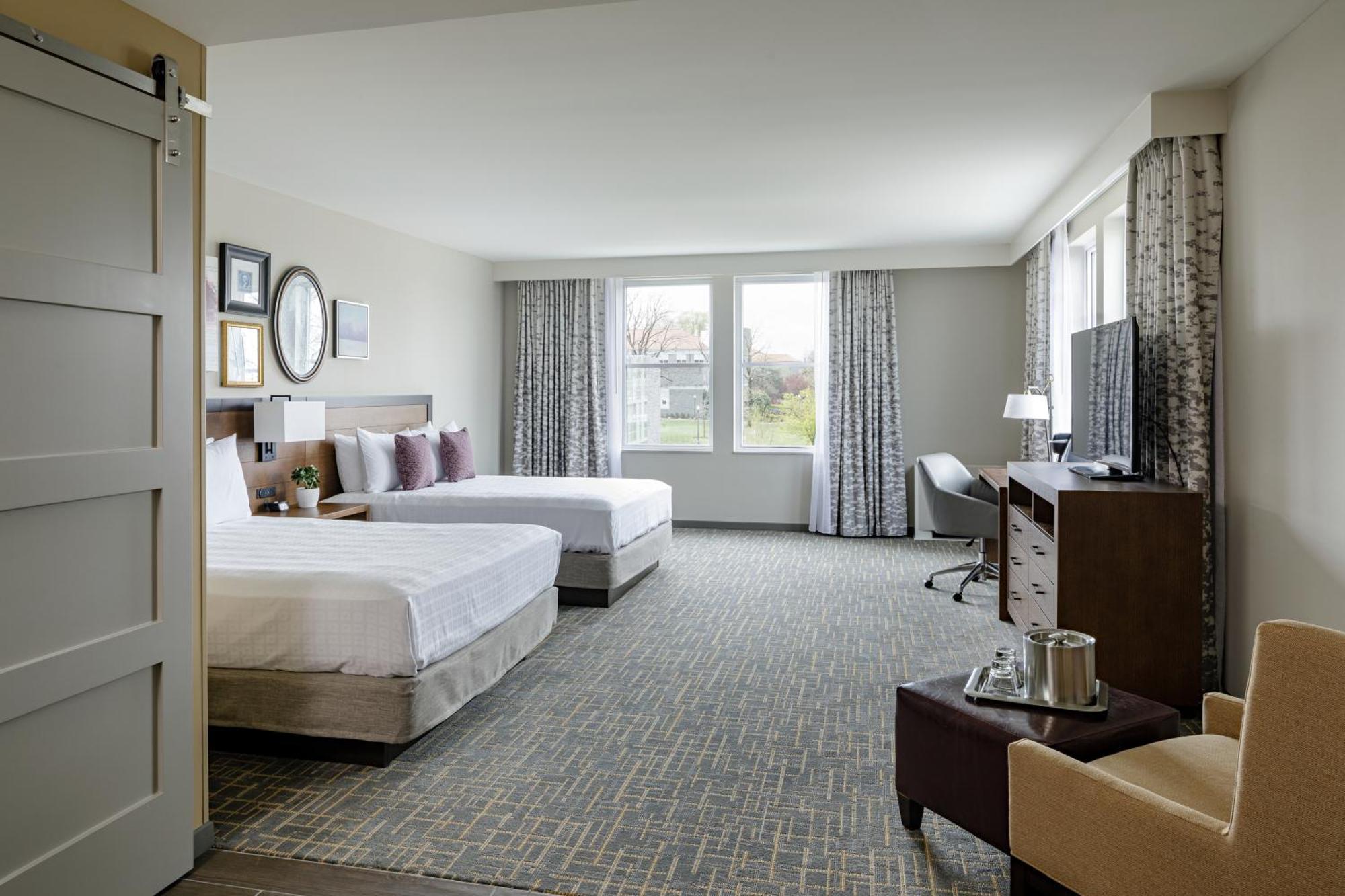 Deluxe Queen Room Two Queen Beds