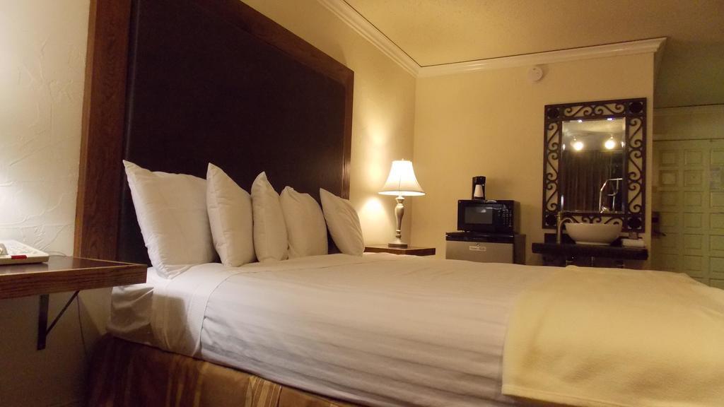 King Junior Suite
