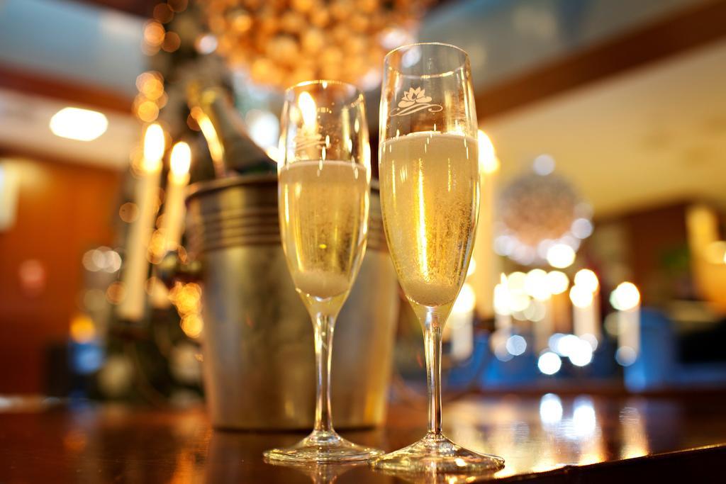 Offerta Speciale - Camera Matrimoniale con Vista Lago e Pacchetto di Capodanno