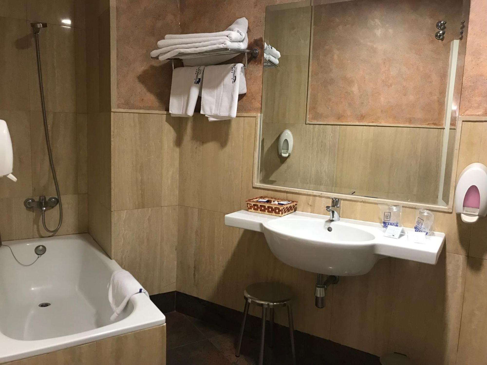 Double Room,1709882970:JPEG
