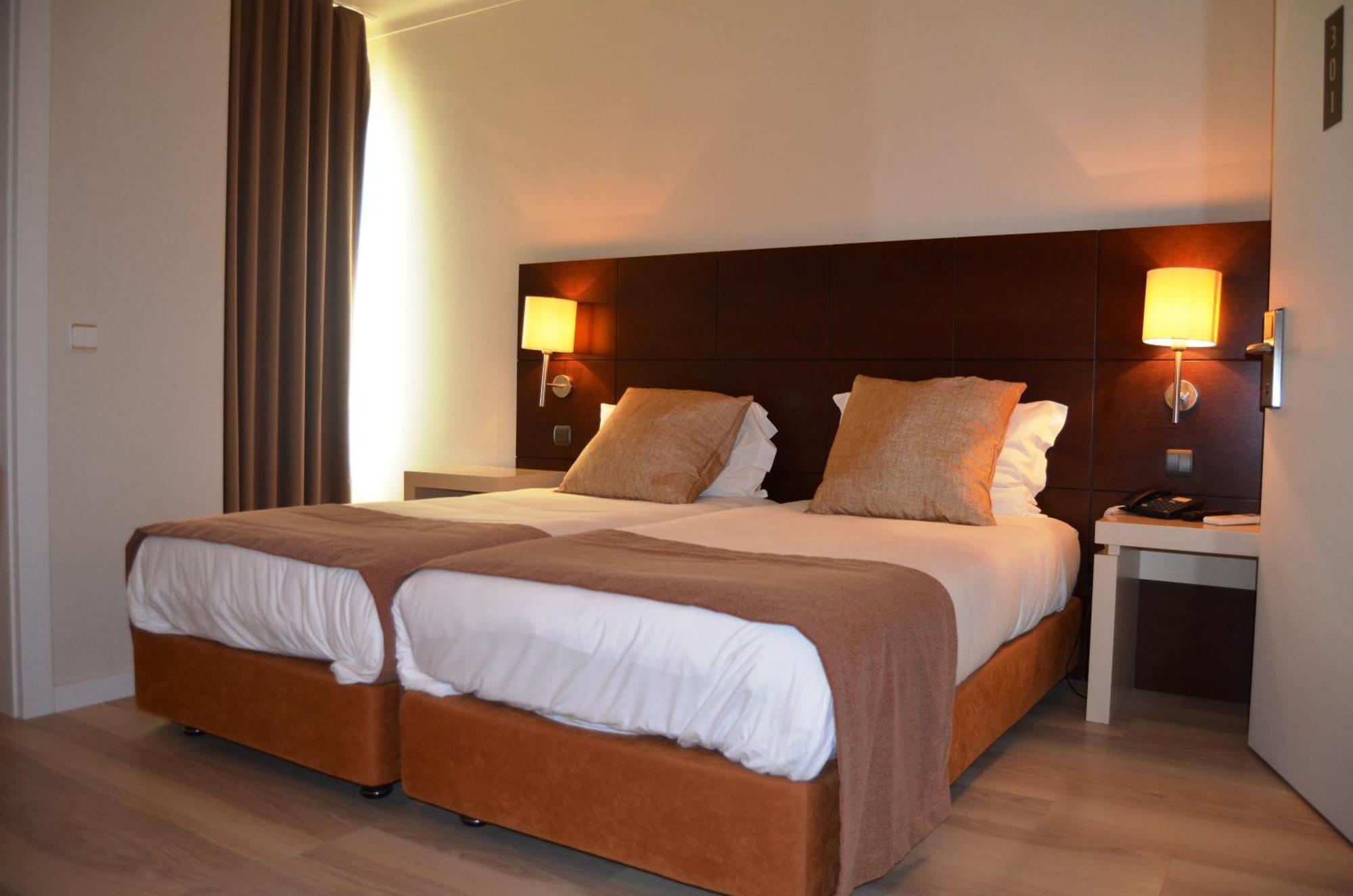 Economy Twin Room,1274243842:JPEG