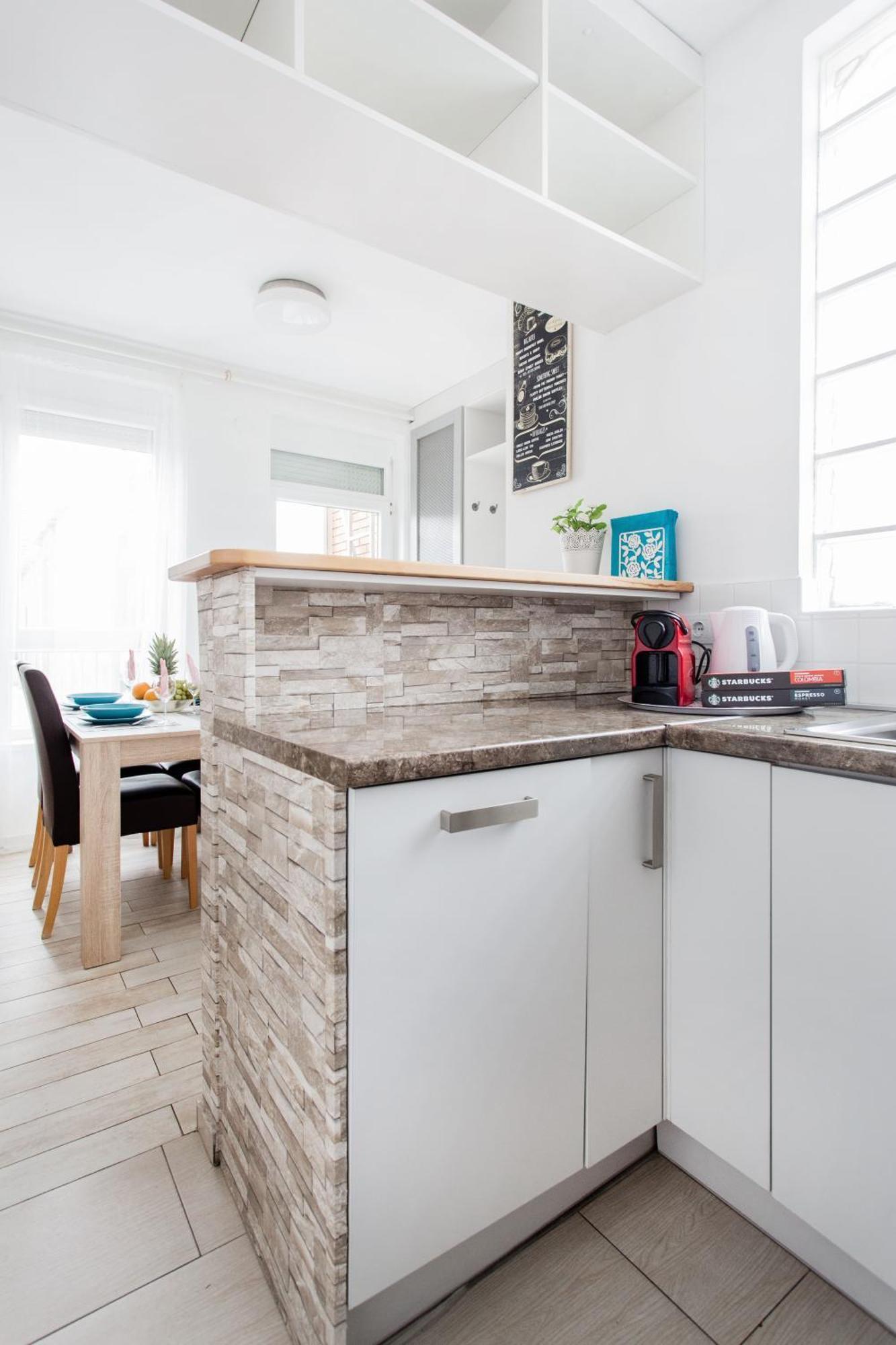 Superior One-Bedroom Apartment