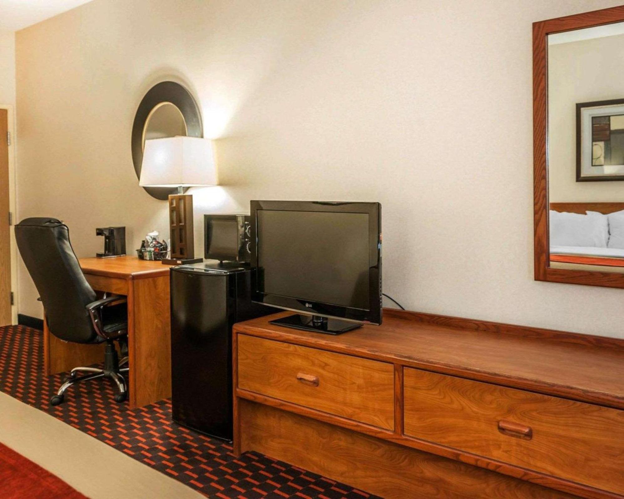King Room - Non-Smoking