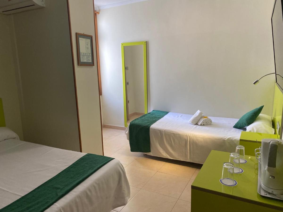 Dreibettzimmer