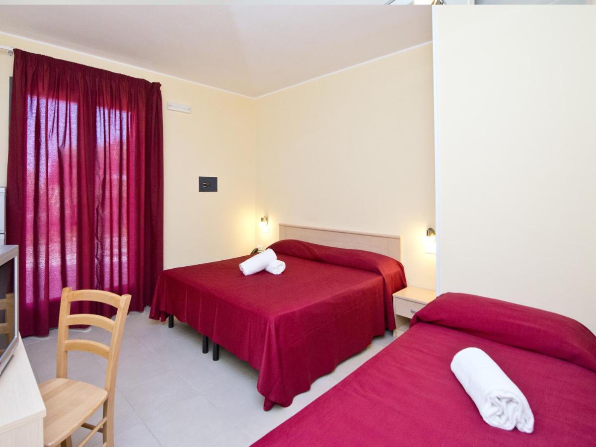 Standard Double Room,1230264340:JPEG