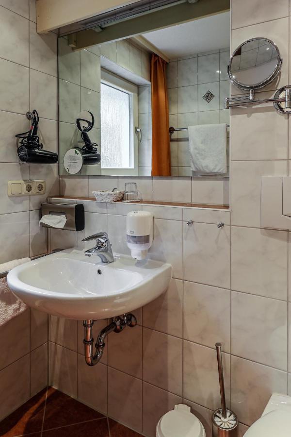 Single Room,1232016821:JPEG
