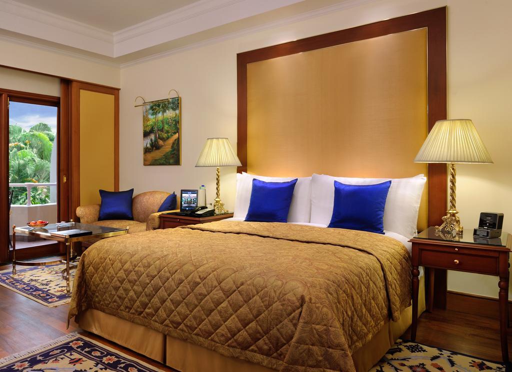 Luxury Room with Private Balcony