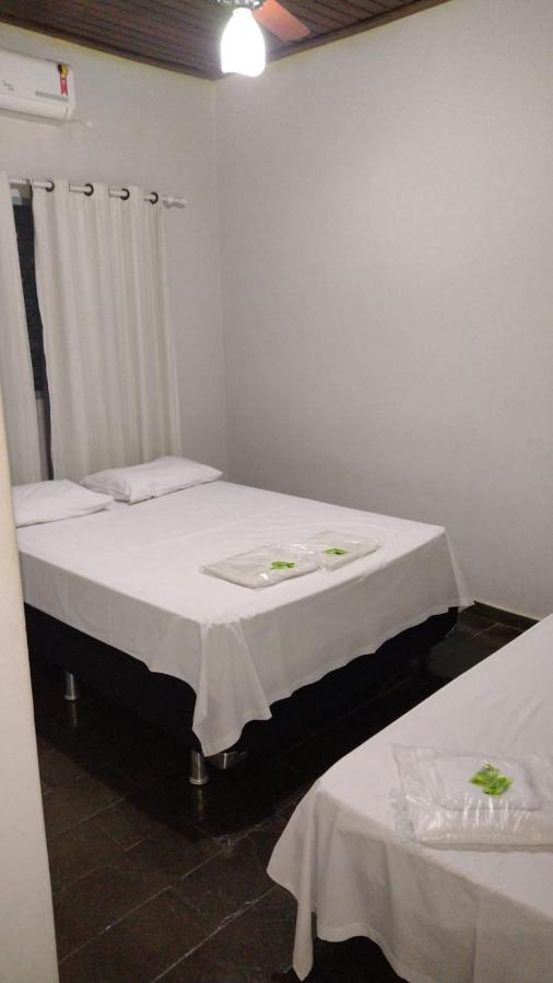 Quarto Família (3 Adultos)
