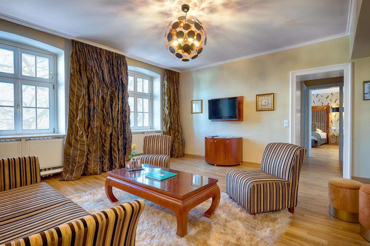 Deluxe Junior Suite,1234712831:JPEG