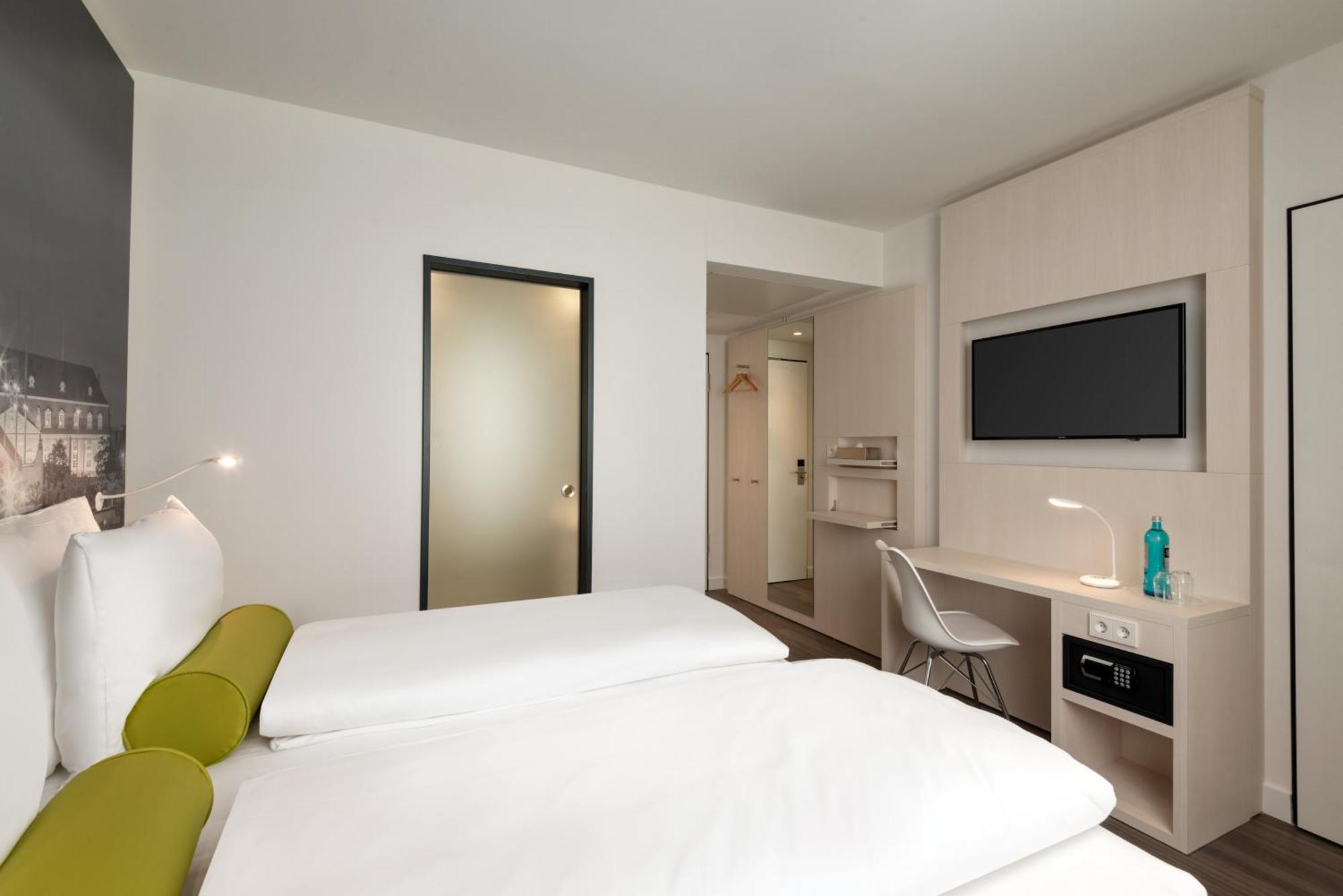 Standard Double Room,1144269378:JPEG