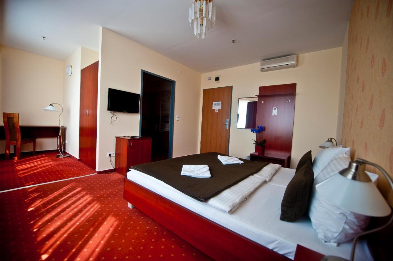 Superior Queen Room