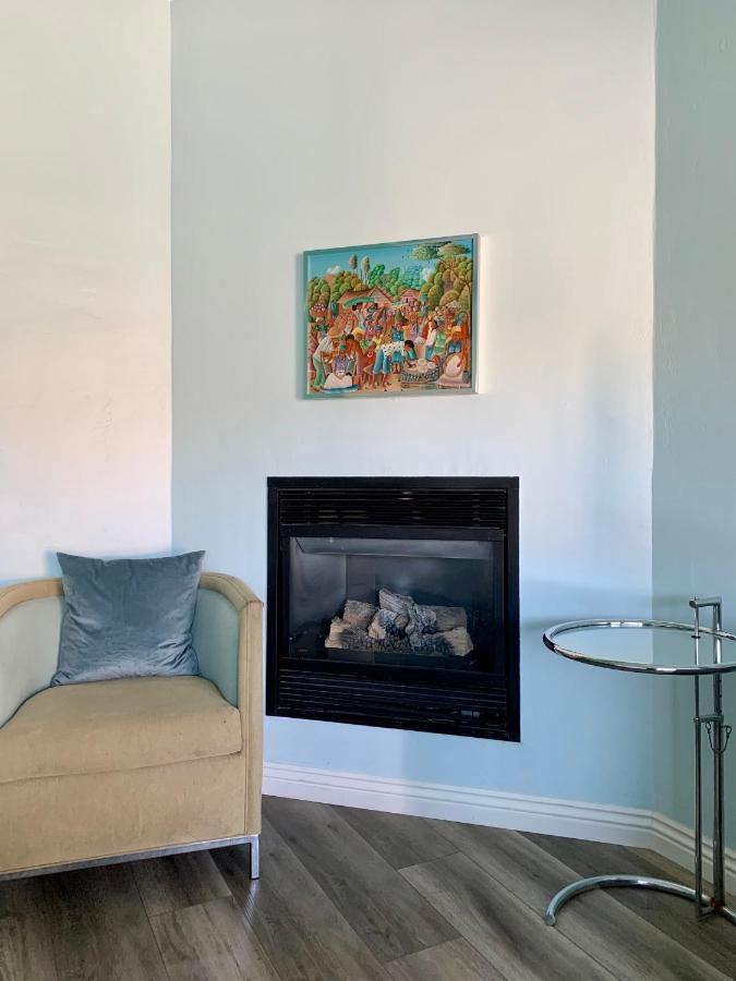 Superior King Room with Fireplace,112782921:JPEG