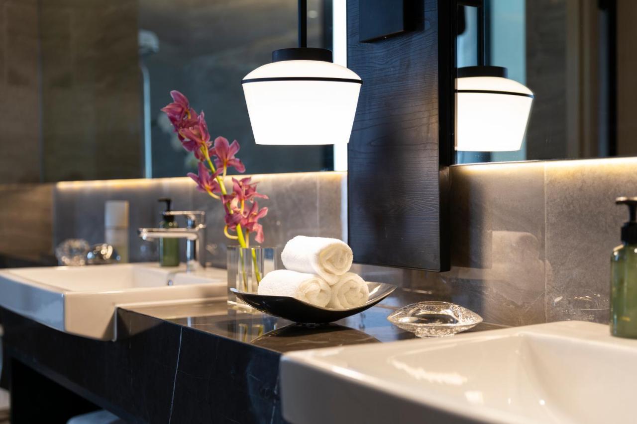 Executive met 2 Slaapkamers (Onderling Verbonden)