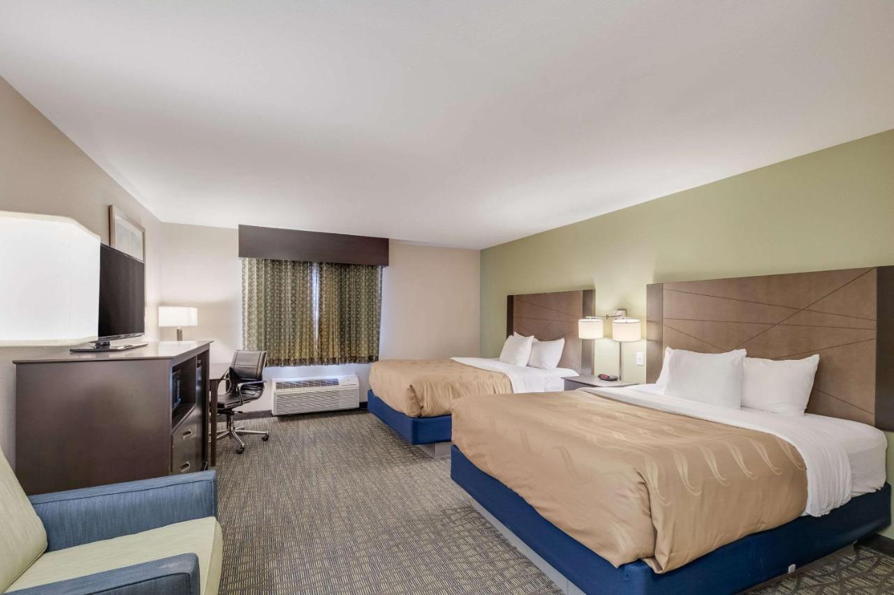 Standard Queen Room with Two Queen Beds - Non Smoking
