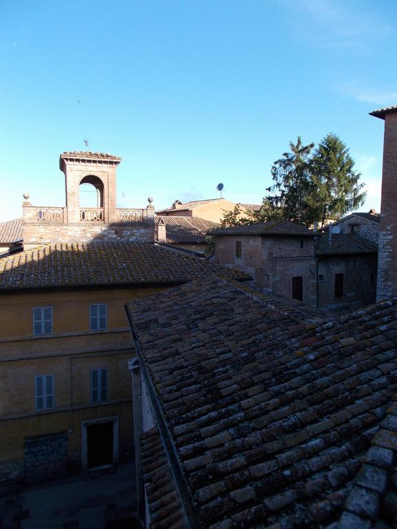 Queen Room,244272577:JPEG