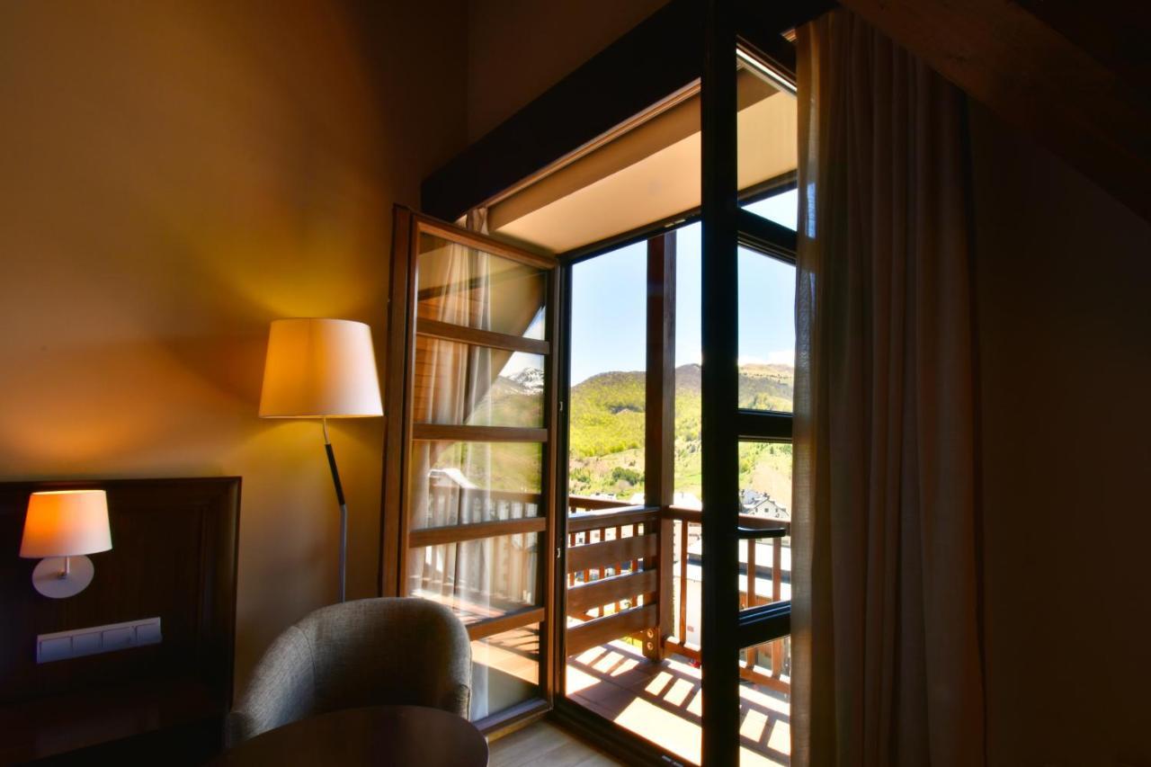 Triple Room with Mountain View,1273073401:JPEG