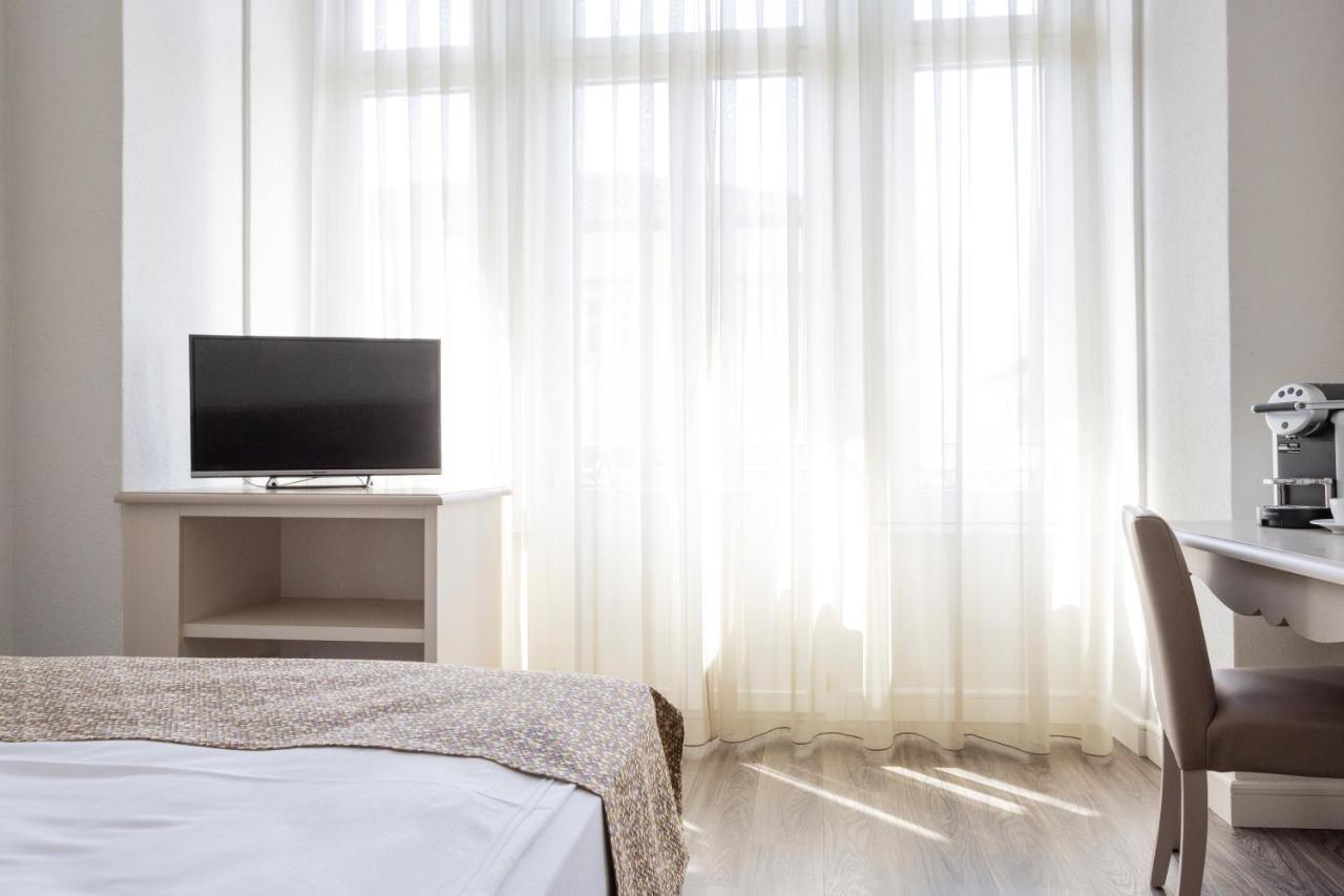Standard Double or Twin Room,1248886717:JPEG