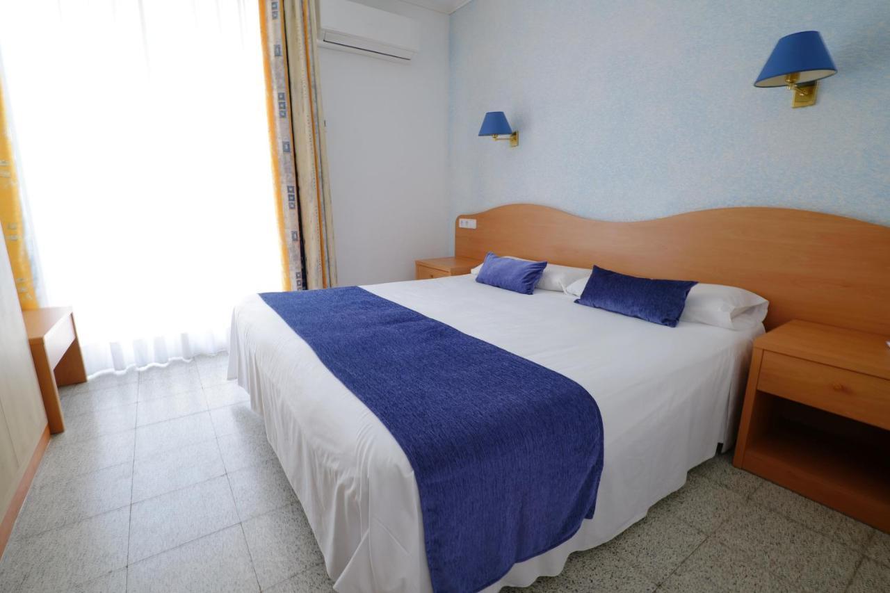 Interior Double or Twin Room 1 2 beds,1432079887:JPEG