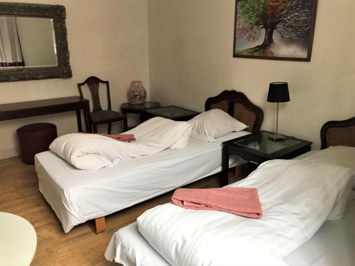 Zweibettzimmer mit Gemeinschaftsbad