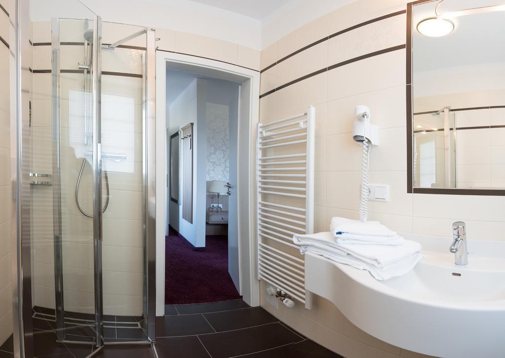 Dreibettzimmer