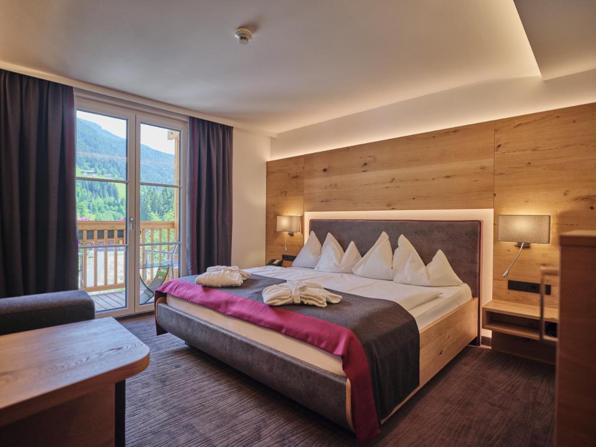 Deluxe Tweepersoonskamer met Balkon