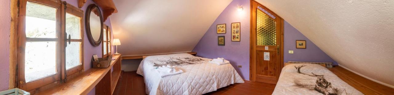 Camera Tripla con Bagno in Comune