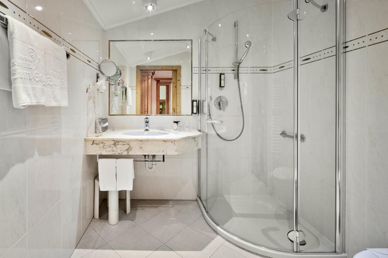 Junior Suite,1591497455:JPEG
