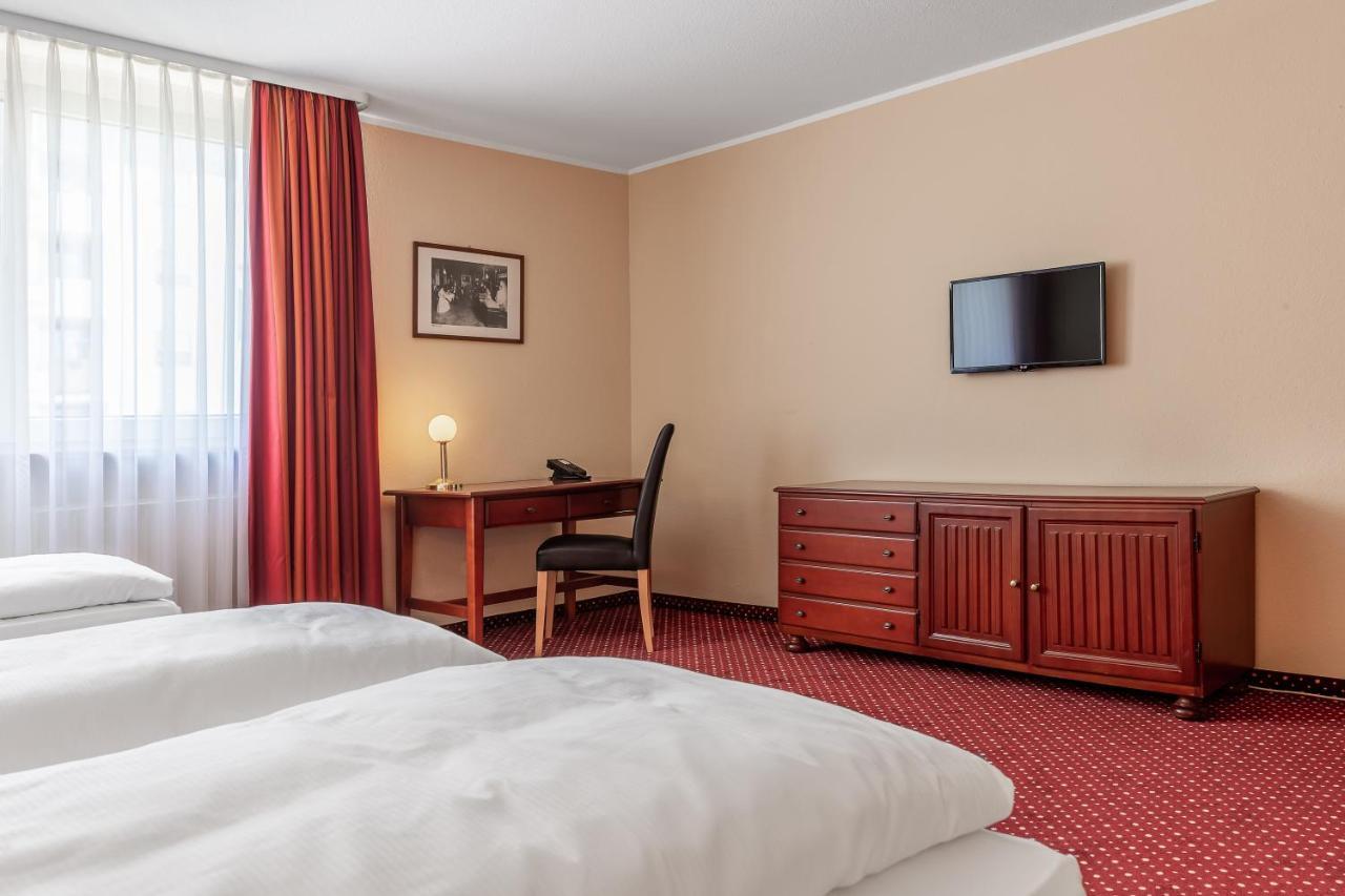 Dreibettzimmer