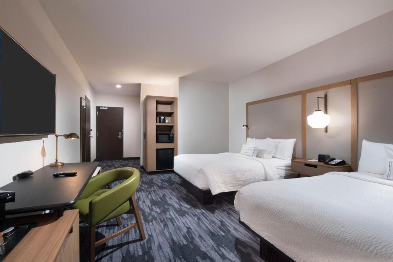 Double Queen Room
