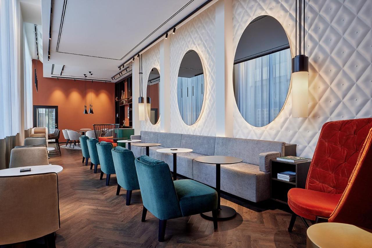 Kamer met Kingsizbed en Toegang tot de Clublounge