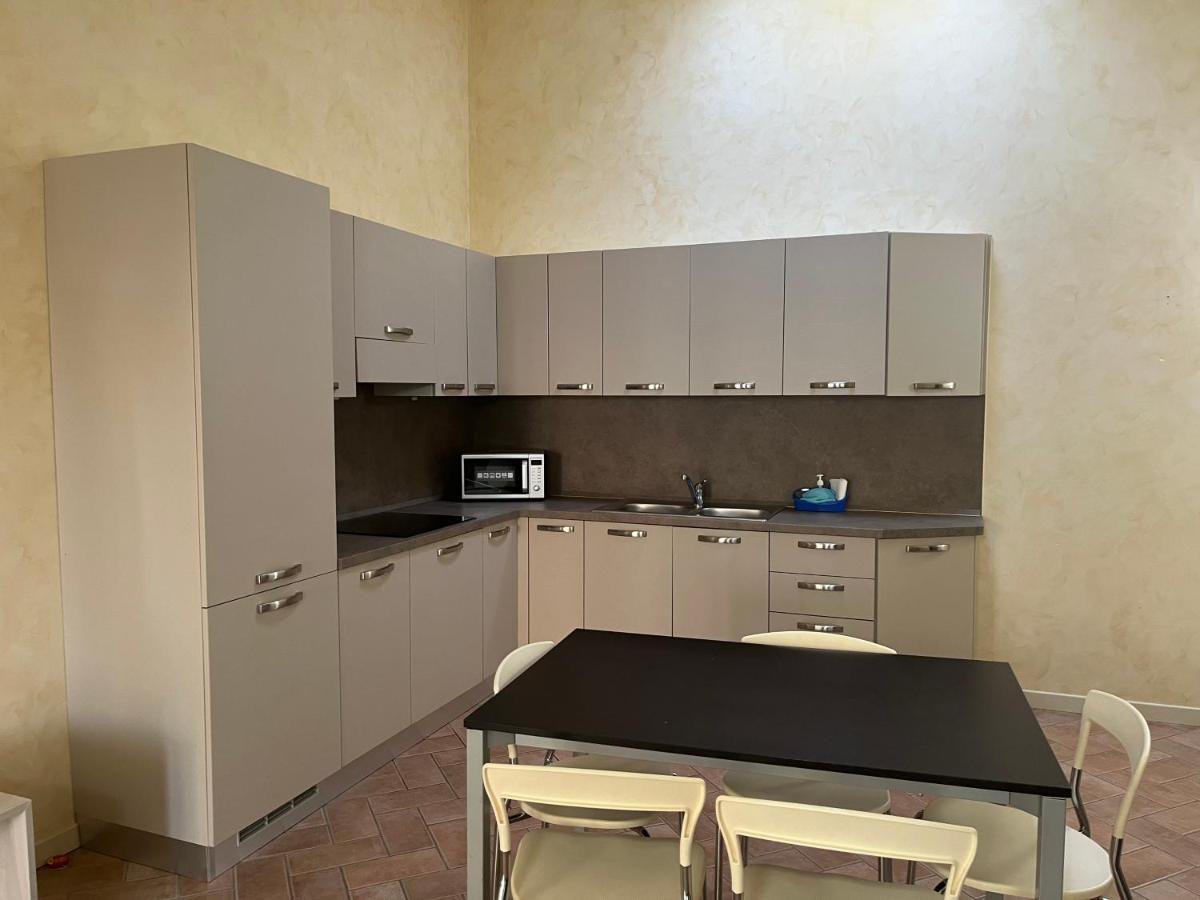 One-Bedroom Apartment,1271465278:JPEG