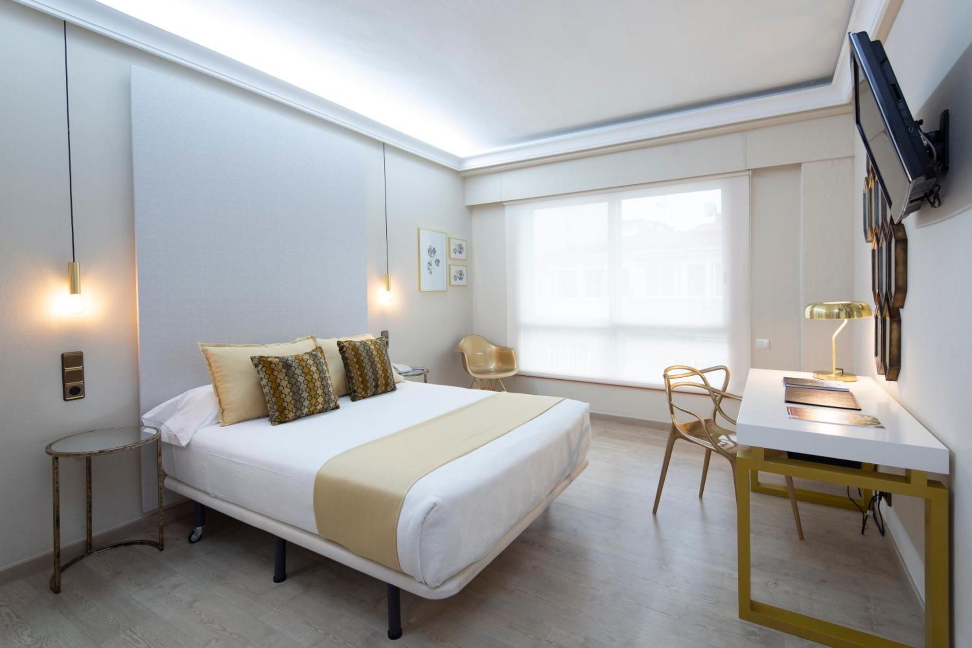 Deluxe Double or Twin Room,1272783901:JPEG