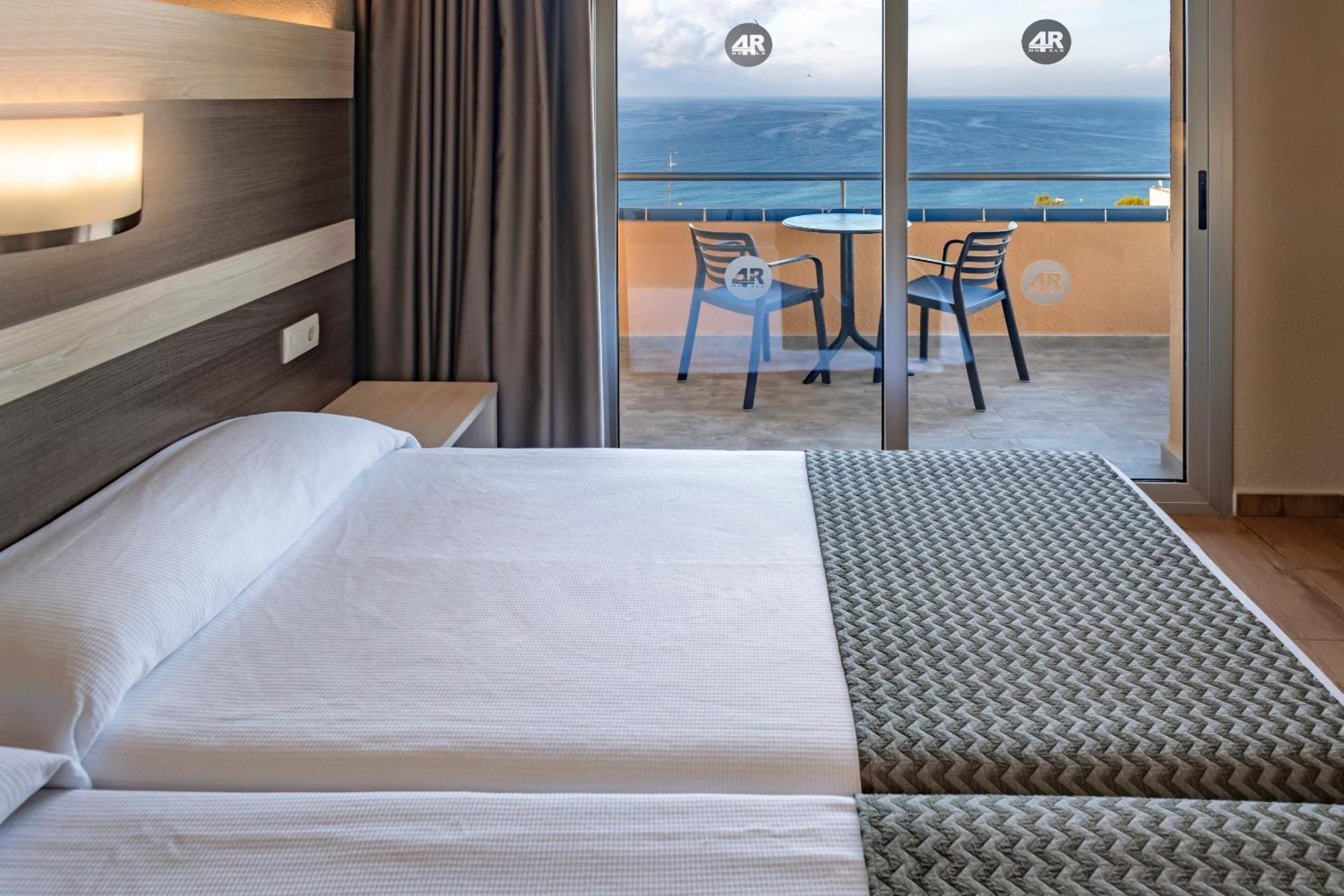 Habitación Doble con vistas al mar (2 adultos)