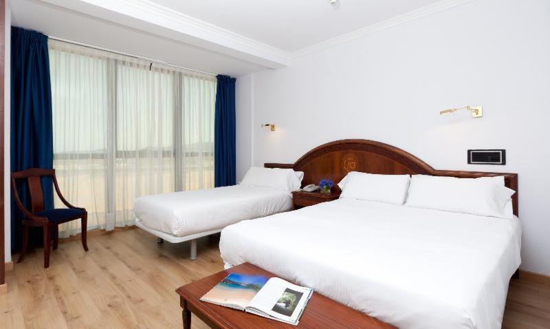 Habitación Triple Estándar con vistas al mar
